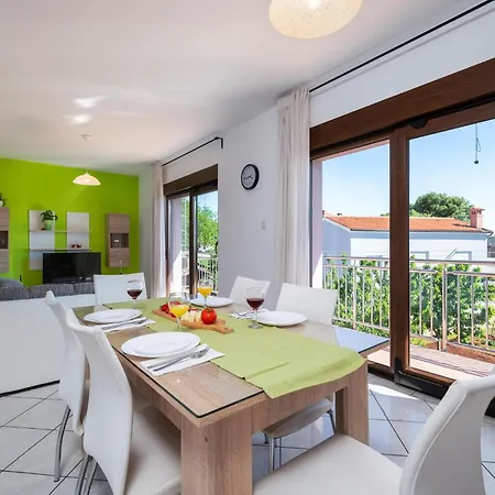 Nice Apartment In Pula