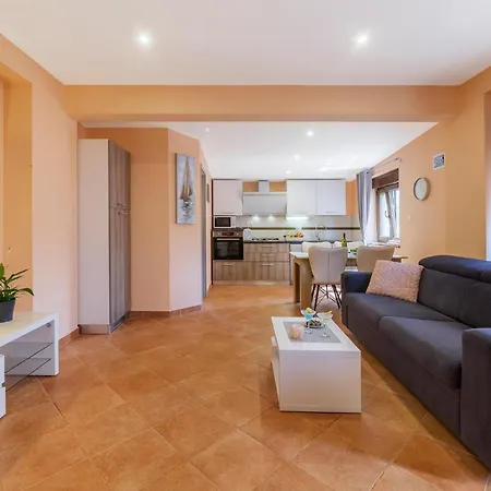 Apartment Pula 21 * Pula