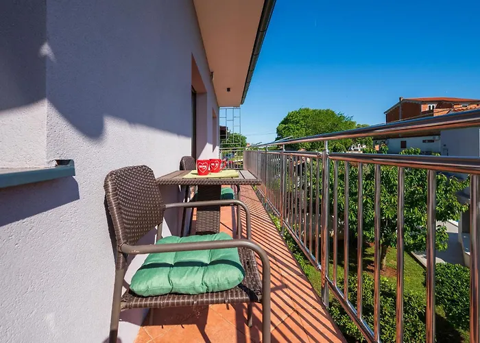 Apartment Pula 21 *